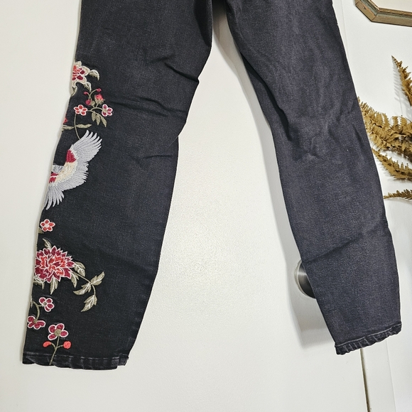 Nanette Lepore Floral Embroidered Birds Black HW Astor Skinny Jeans - Picture 10 of 16